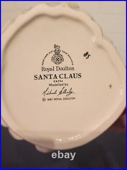 1987 Royal Doulton SANTA CLAUS Character Toby Jug D6794 with Holly Wreath Rare
