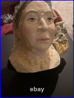 Queen Victoria Royal Doulton Toby Character Jug Of The Year 2001, D7152 RARE