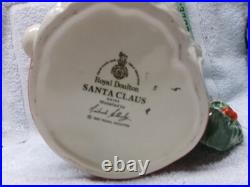 RARE Vintage Royal Doulton Character Jug SANTA CLAUS with WREATH