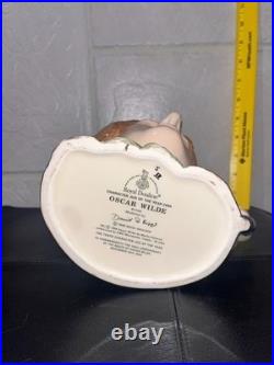 Royal Doulton Author Oscar Wilde D7146, 2000 Character Jug of the Year Lg 7 in