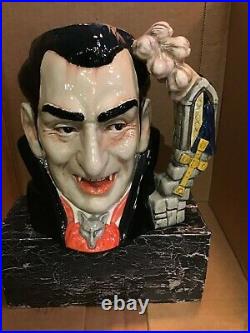 Royal Doulton Character Jug Count Dracula of the Year 199 w7/ Certificate