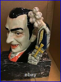 Royal Doulton Character Jug Count Dracula of the Year 199 w7/ Certificate