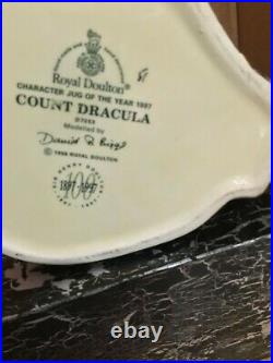 Royal Doulton Character Jug Count Dracula of the Year 199 w7/ Certificate