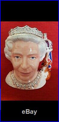 Royal Doulton Character Jug Queen Elizabeth ll Boxed D7256