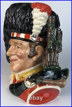 Royal Doulton Character Jug THE PIPER D6918 (with COA)