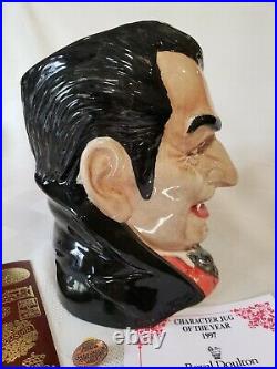 Royal Doulton Count Dracula D7053 with Certificate, Original Box and Extras