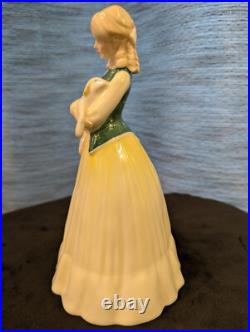 Royal Doulton Figurine Springtime HN3033