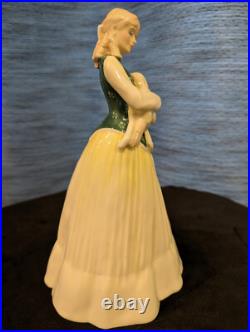 Royal Doulton Figurine Springtime HN3033