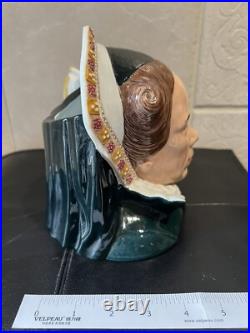 Royal Doulton QUEEN MARY I 2004 Character Toby Jug D7188 large 7