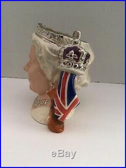 Royal Doulton Queen Elizabeth II Large Character Toby Jug D7256 2006 New Boxed