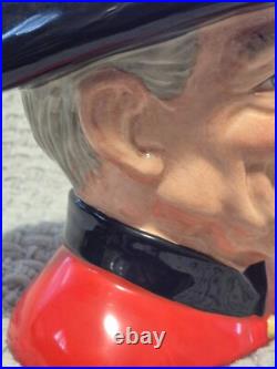 VTG Royal Doulton Chelsea Pensioner D6832 Ltd Ed 142/250 Large Jug Charity
