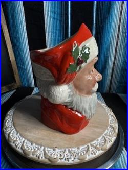 Vintage Royal Doulton Santa Claus w Reindeer D6675 1982 Large 7 Tall
