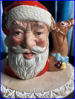 Vintage Royal Doulton Santa Claus w Reindeer D6675 1982 Large 7 Tall