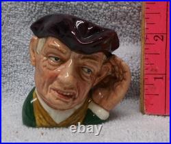Vintage VERY RARE ROYAL DOULTON CHARACTER ARD of EARRING MINI w 4